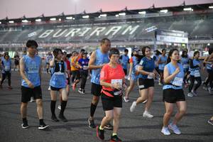 BIB: 53100, 524
                            <button type="button" onclick="openModal(10462895)" class="btn btn-primary btn-sm float-right btn-popup" data-toggle="modal" data-target=".modal-high-quality">
                        <i class="fas fa-shopping-cart"></i> Add to Cart
                    </button>
                                            <button type="button" onclick="isThisMe(10462895, true)" class="btn btn-success btn-sm float-right btn-popup btn-isme hidden" data-toggle="tooltip" data-placement="bottom" title="นี่คือรูปของคุณใช่ไหม คลิกที่นี่เพื่อเอาเข้าอัลบั้ม">
                        <i class="fas fa-plus"></i> Add to album
                    </button>
                    <button type="button" onclick="isThisMe(10462895, false)" class="btn btn-warning btn-sm float-right btn-popup btn-isnotme hidden">
                        <i class="fas fa-ban"></i> Remove from album
                    </button>